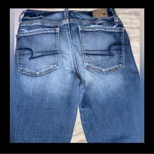 AMERICAN EAGLE SKINNY JEANS